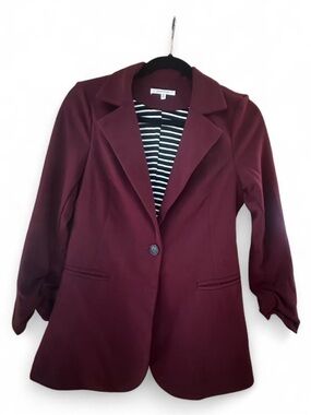 Women’s Burgundy Single-Button Blazer Jacket